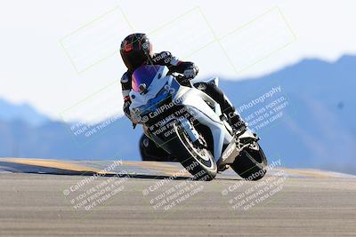 media/Jan-08-2022-SoCal Trackdays (Sat) [[1ec2777125]]/Turn 9 (125pm)/